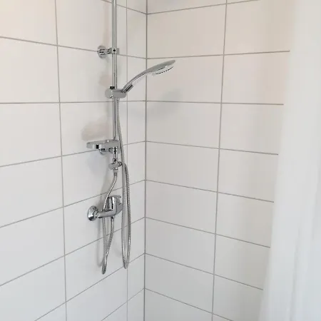 Huntfood Majutus Inn