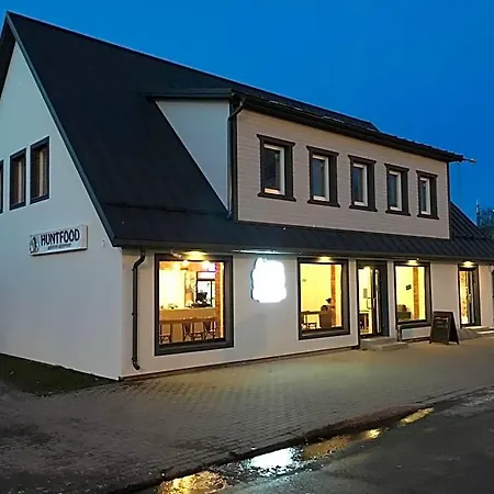 Inn Huntfood Majutus