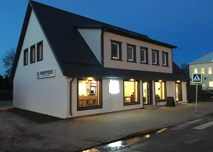 Huntfood Majutus بيت ريفي *